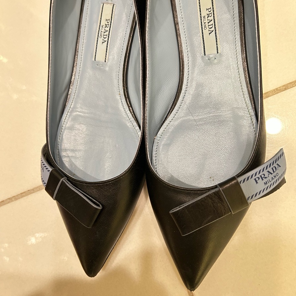 Prada black leather shoes - Picture 3 of 11